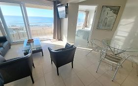 3 Bedroom Sea Facing Family Apartment Cape Town Moullie Point